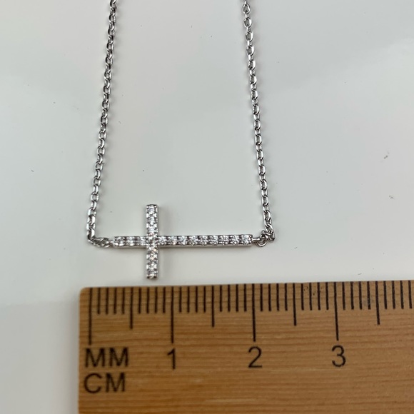 Cross Necklace - Picture 5 of 9